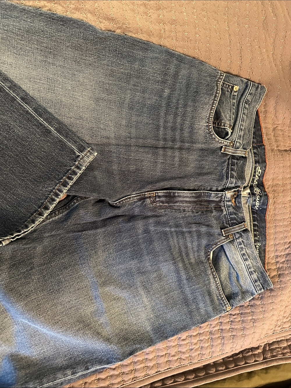 Eddie Bauer Menโs Faded Blue Relaxed Jeans 35x32